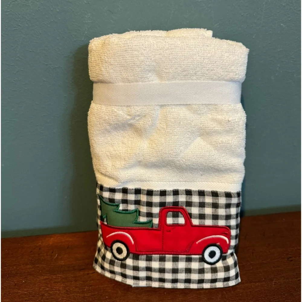 NWT Deborah Connolly 2 Pc. Hand Towels Set, Red Truck & Tree🌲 Buffalo Check